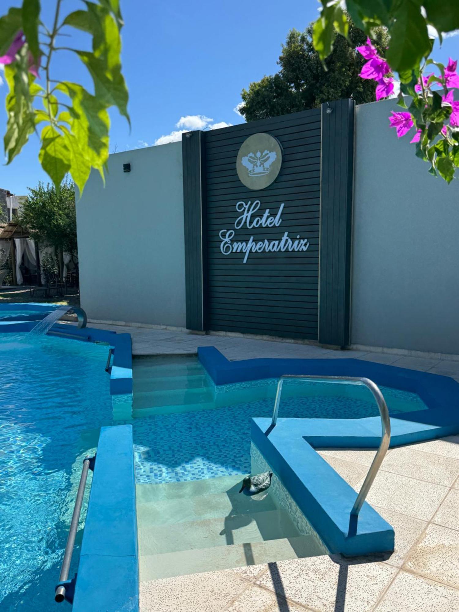 Hotel Termal Emperatriz Termas de Río Hondo Екстериор снимка